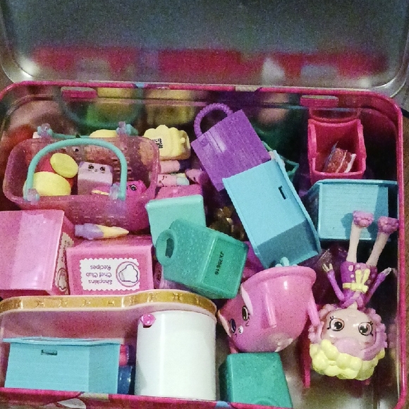 Shopkins - Picture 2 of 4